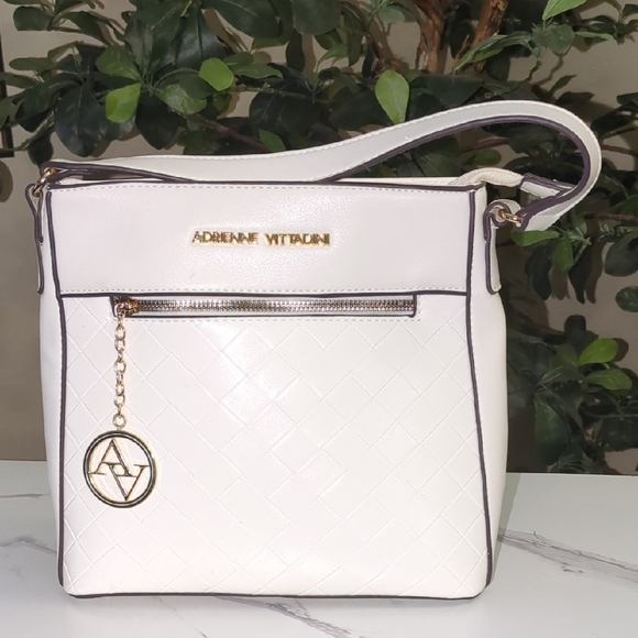 Adrienne Vittadini White Shoulder Bag - Picture 4 of 8